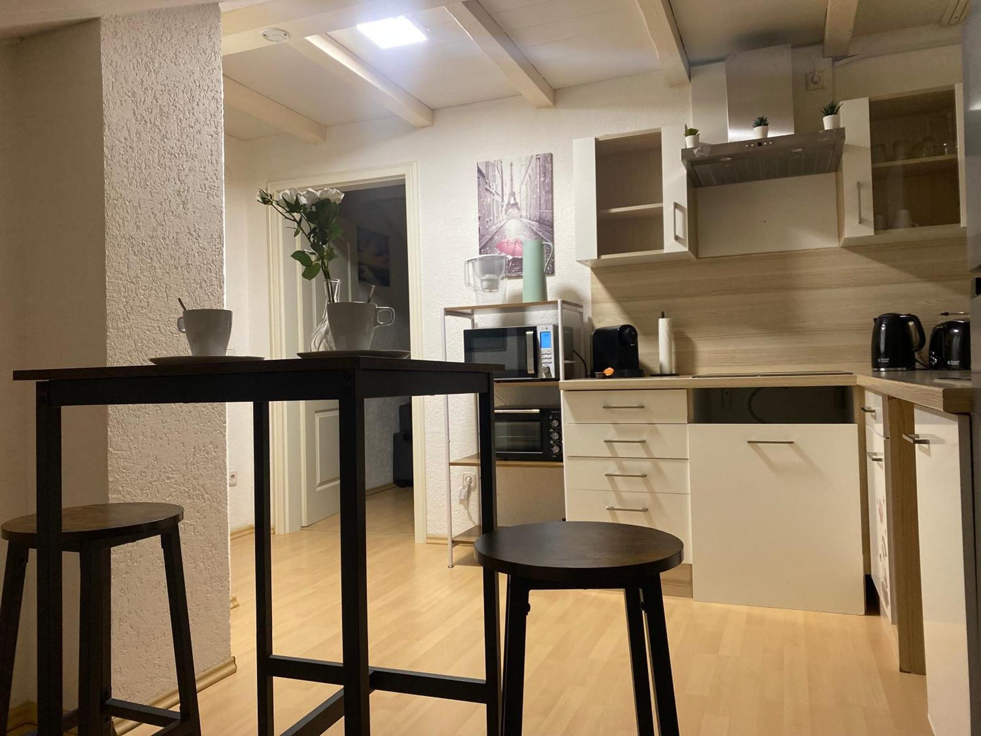 Deluxe Business Suite Mit Netflix Premium & Parkplatz, Zentral Zu Audi & Schwarz Gruppe With 2 Bedrooms Bad Friedrichshall Eksteriør billede