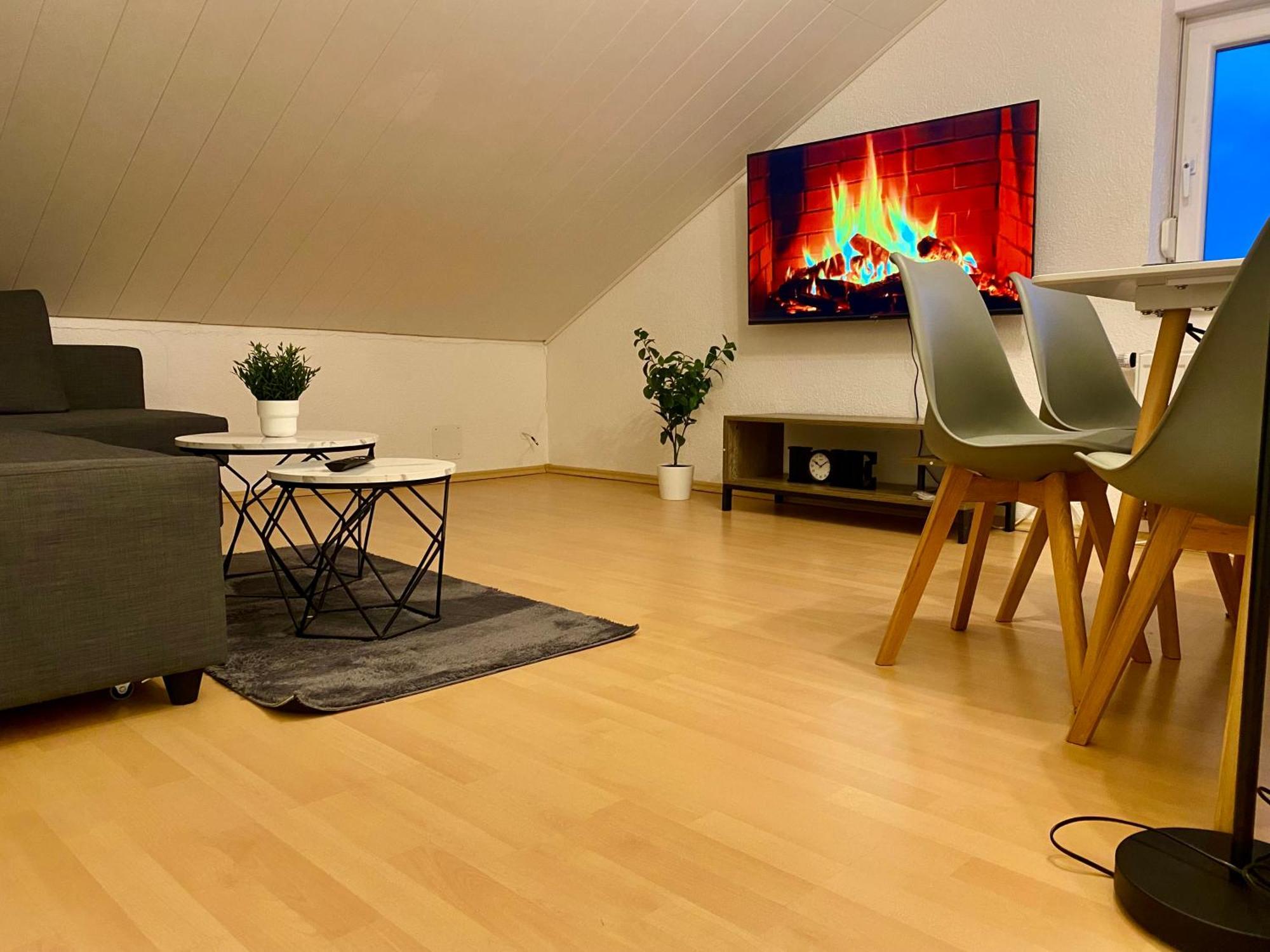 Deluxe Business Suite Mit Netflix Premium & Parkplatz, Zentral Zu Audi & Schwarz Gruppe With 2 Bedrooms Bad Friedrichshall Eksteriør billede